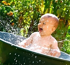 Закаливание детей водой