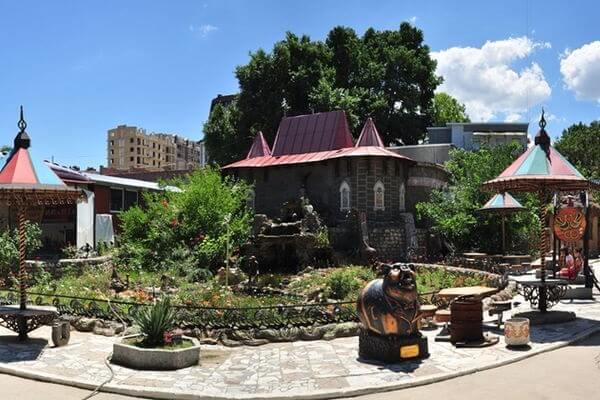 В парке Лукоморье 